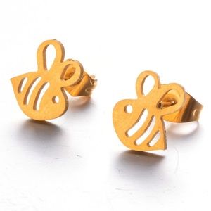 🐝 ✨3 for$23 🐝 NWT Bumble Bee Studs✨🐝